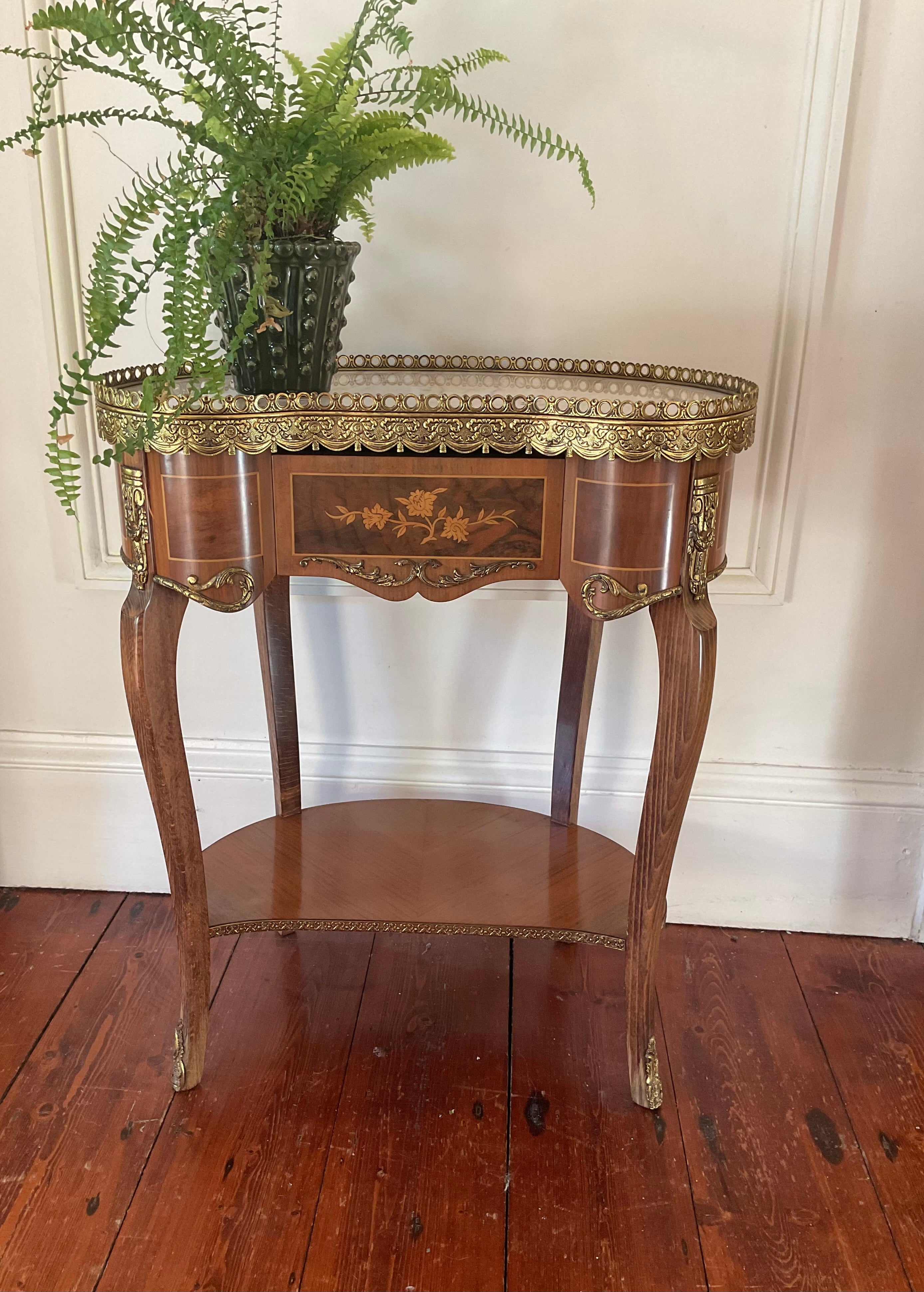 Antique early 1900’s kidney shaped occasional table