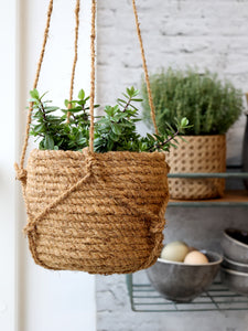 Natural hanging planter/basket
