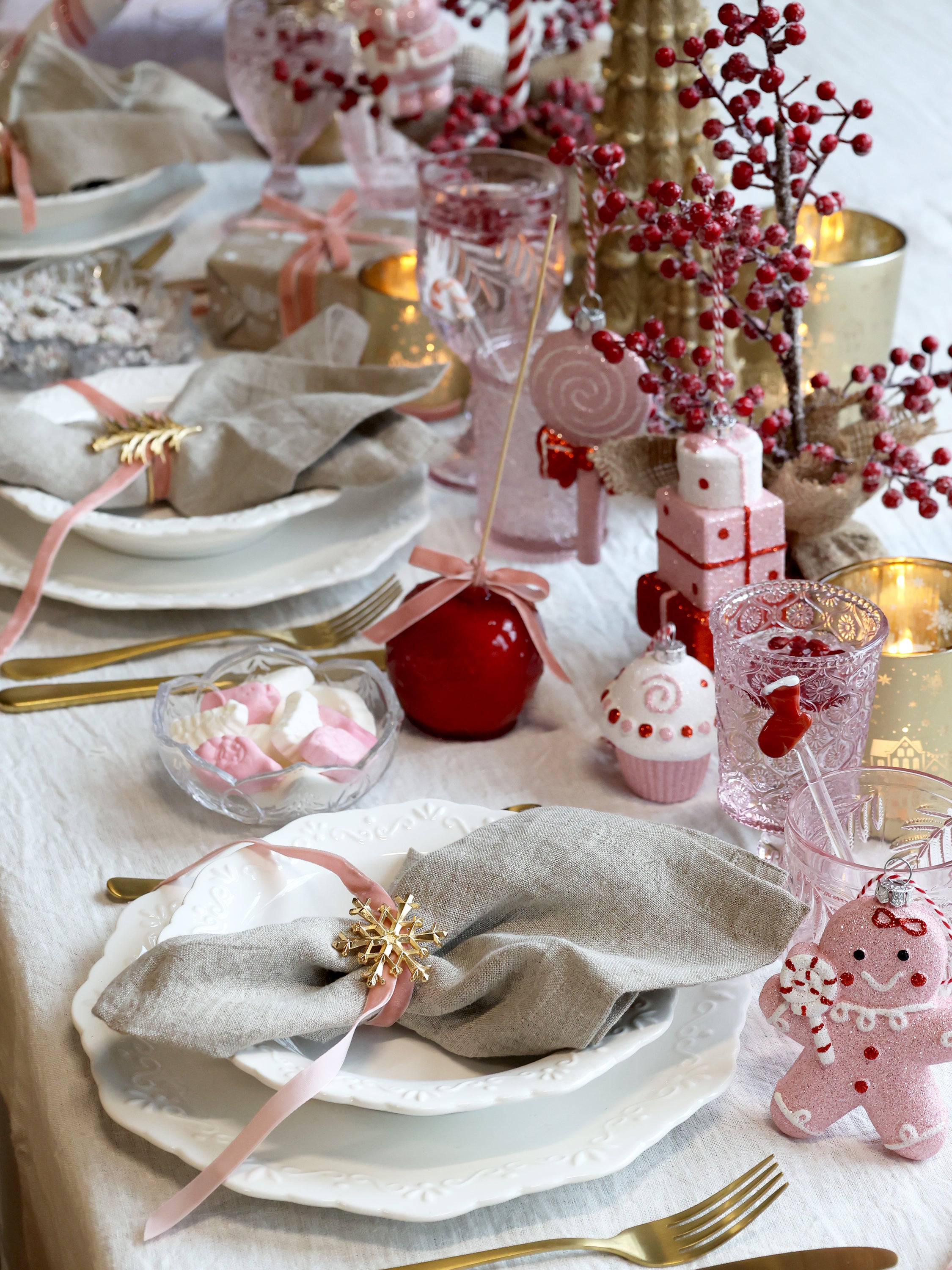 Fleur Tree with red berries
