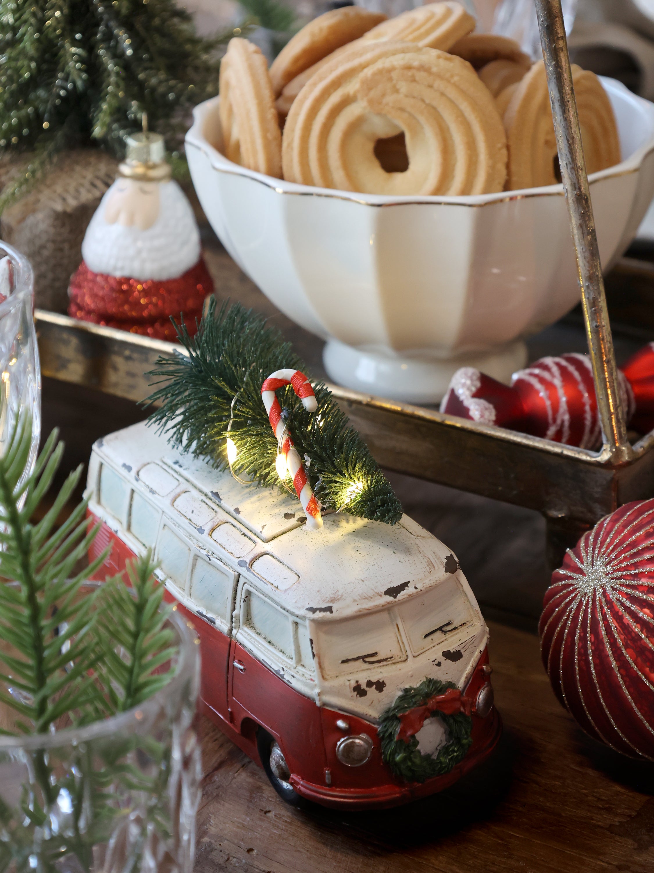 Vintage style campervan with LED Christmas tree