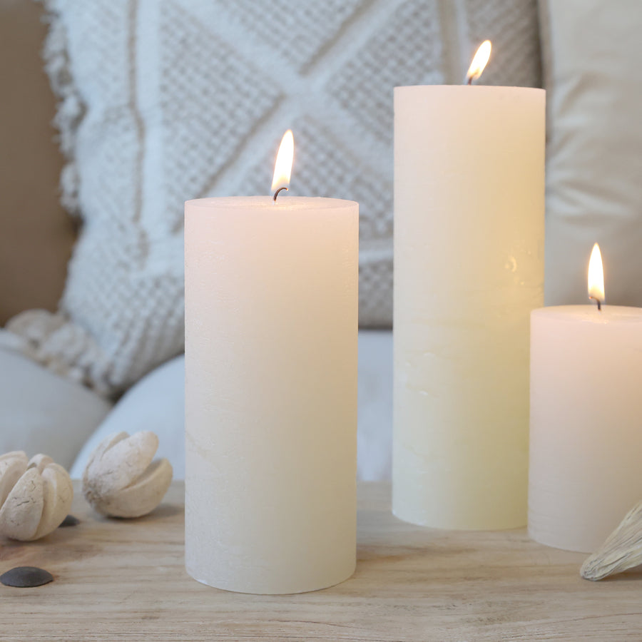 Rustic candle in cream - 60hr