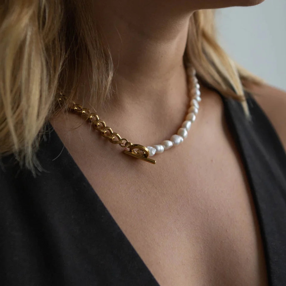 Realta Freya Pearl Twist Necklace