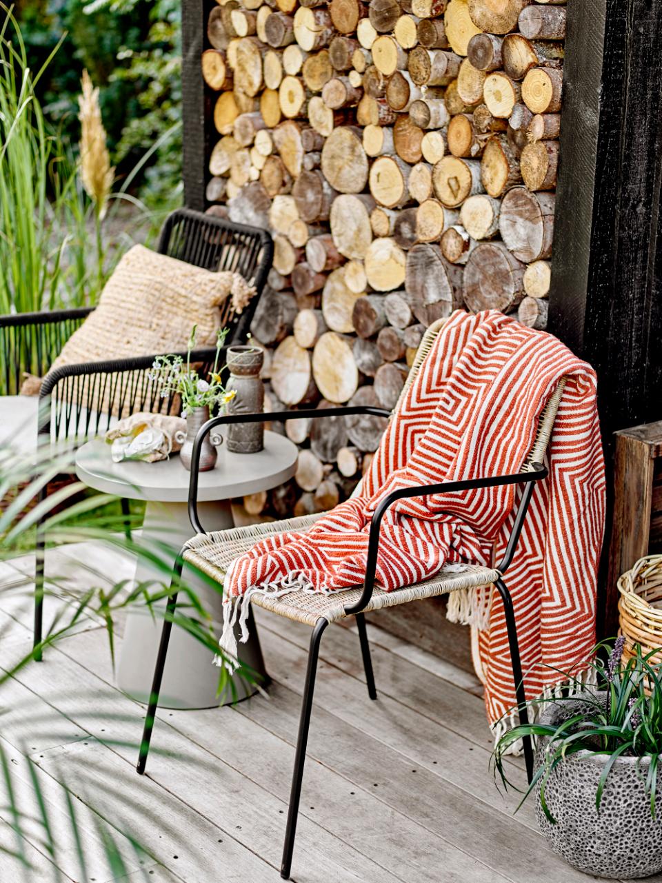 Ray concrete side table
