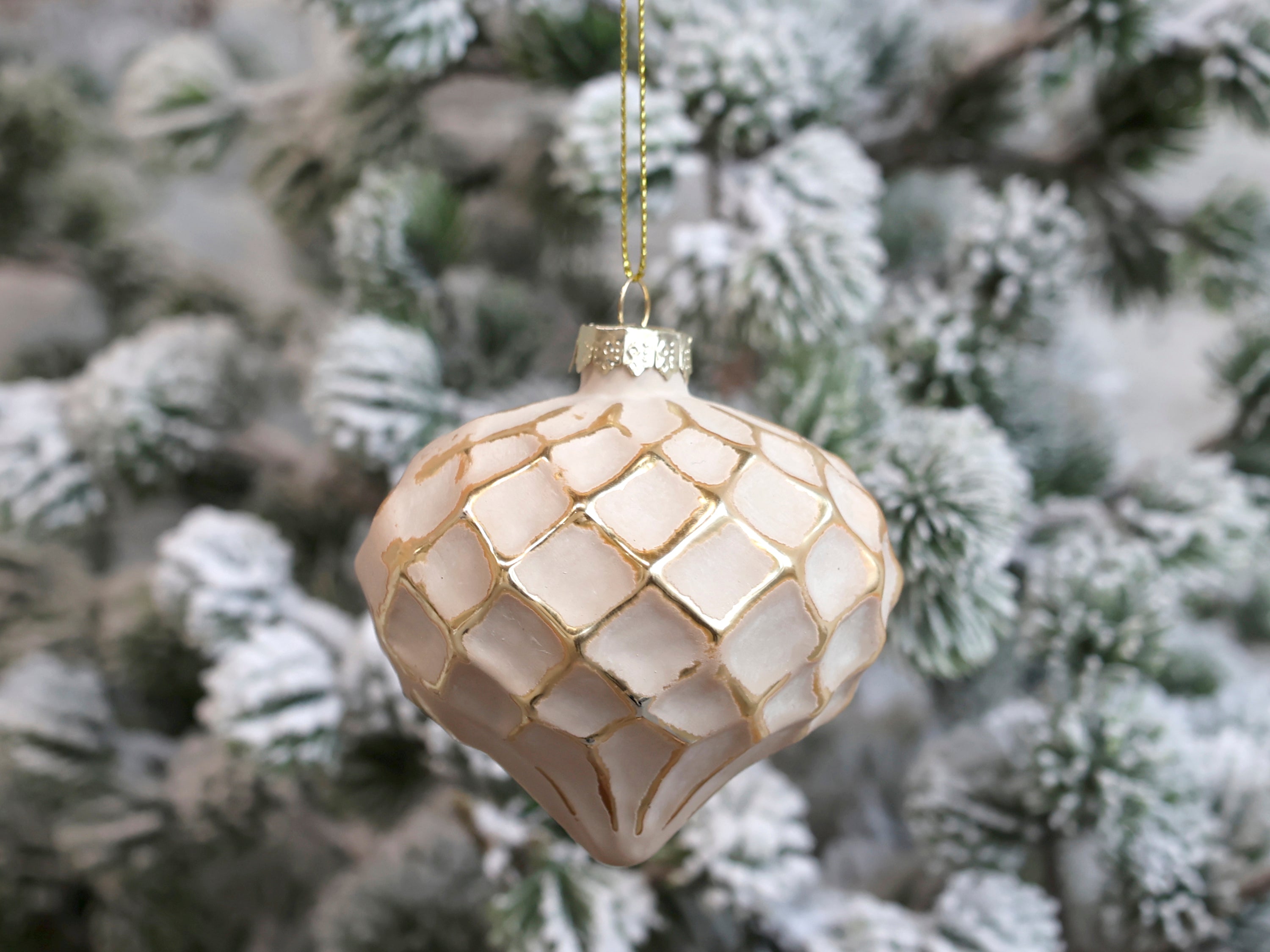 Christmas bauble - drop