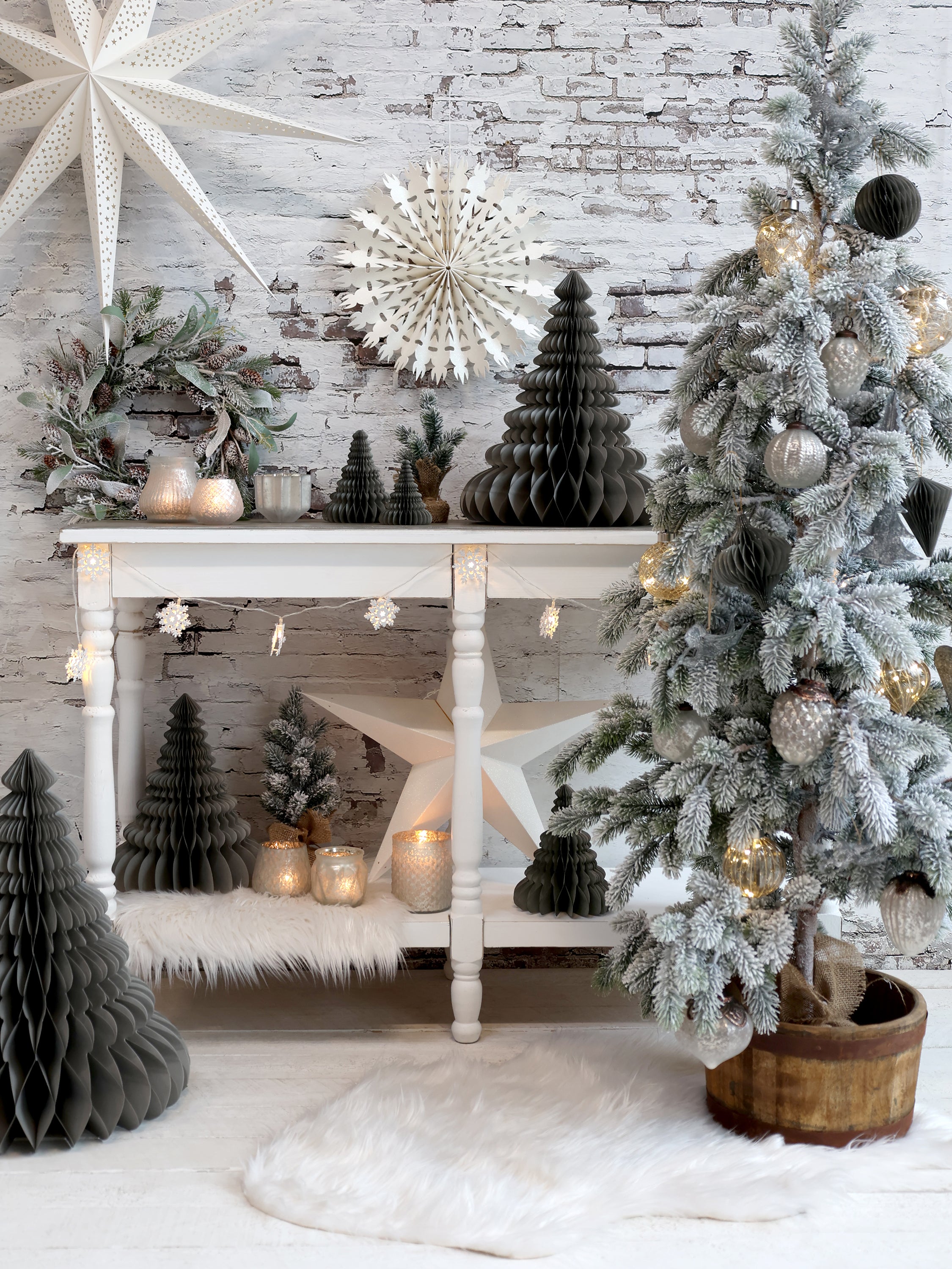 Pleated paper Christmas tree in French grey - small