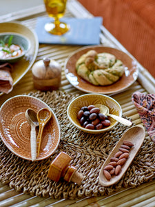 Leaf shaped seagrass placemat
