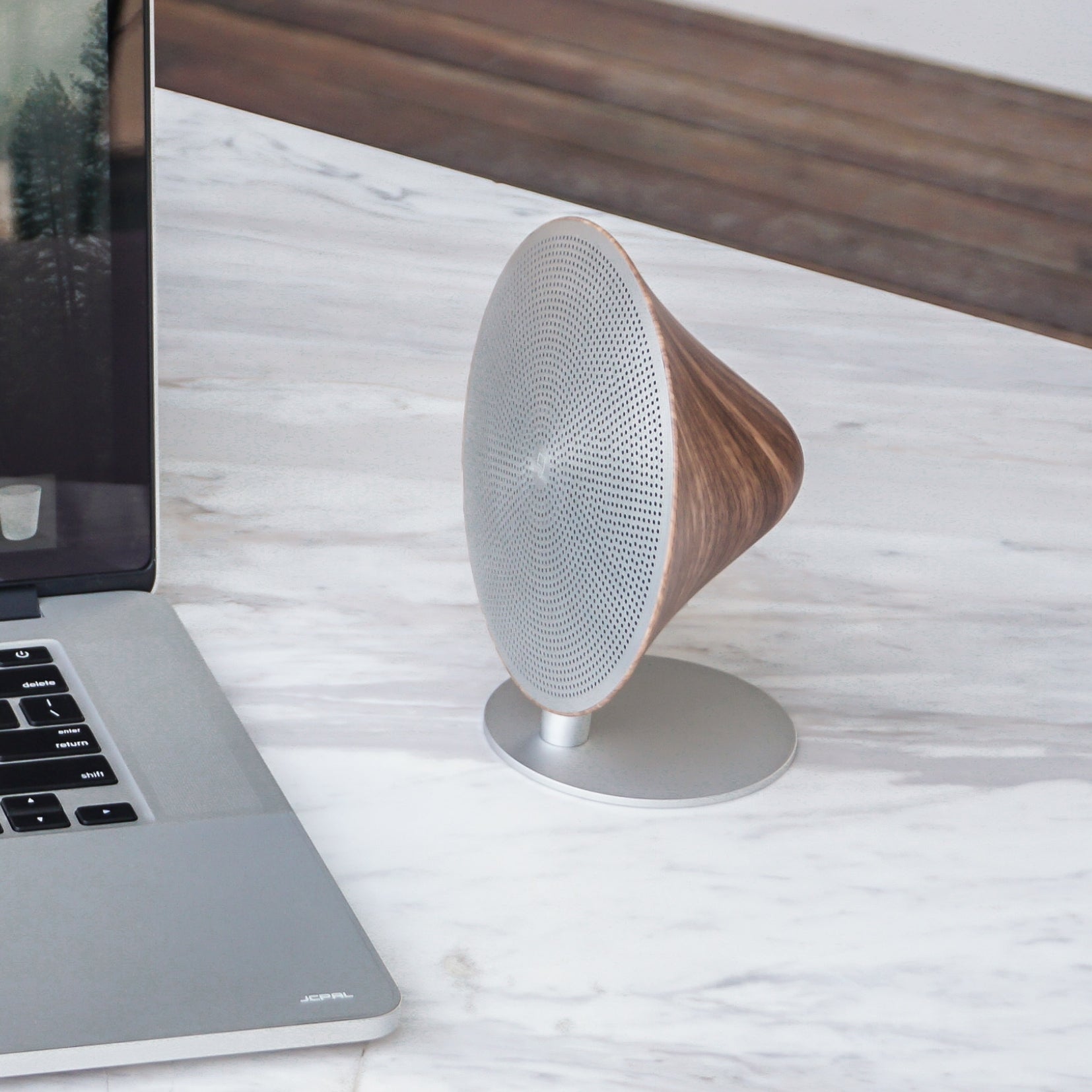 Mini Halo One Speaker in Walnut