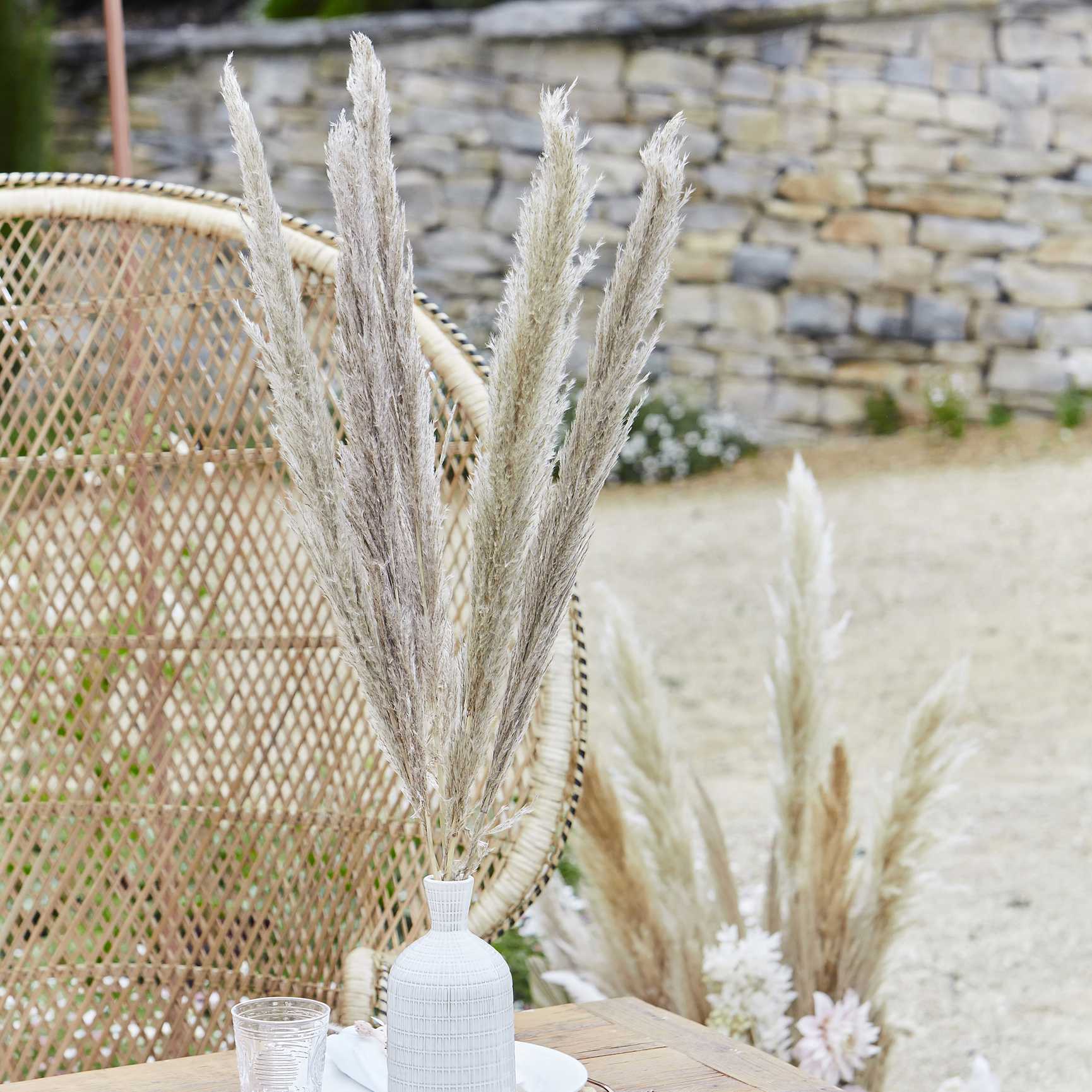 Natural pampas grass decoration