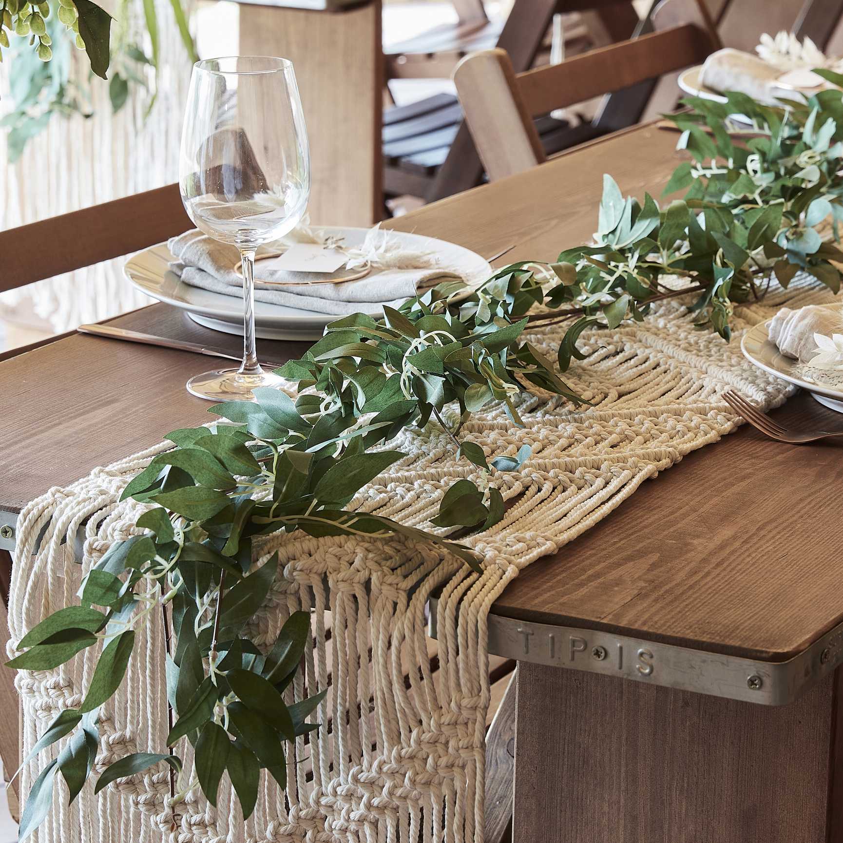 Foliage garland - artificial Ruscus