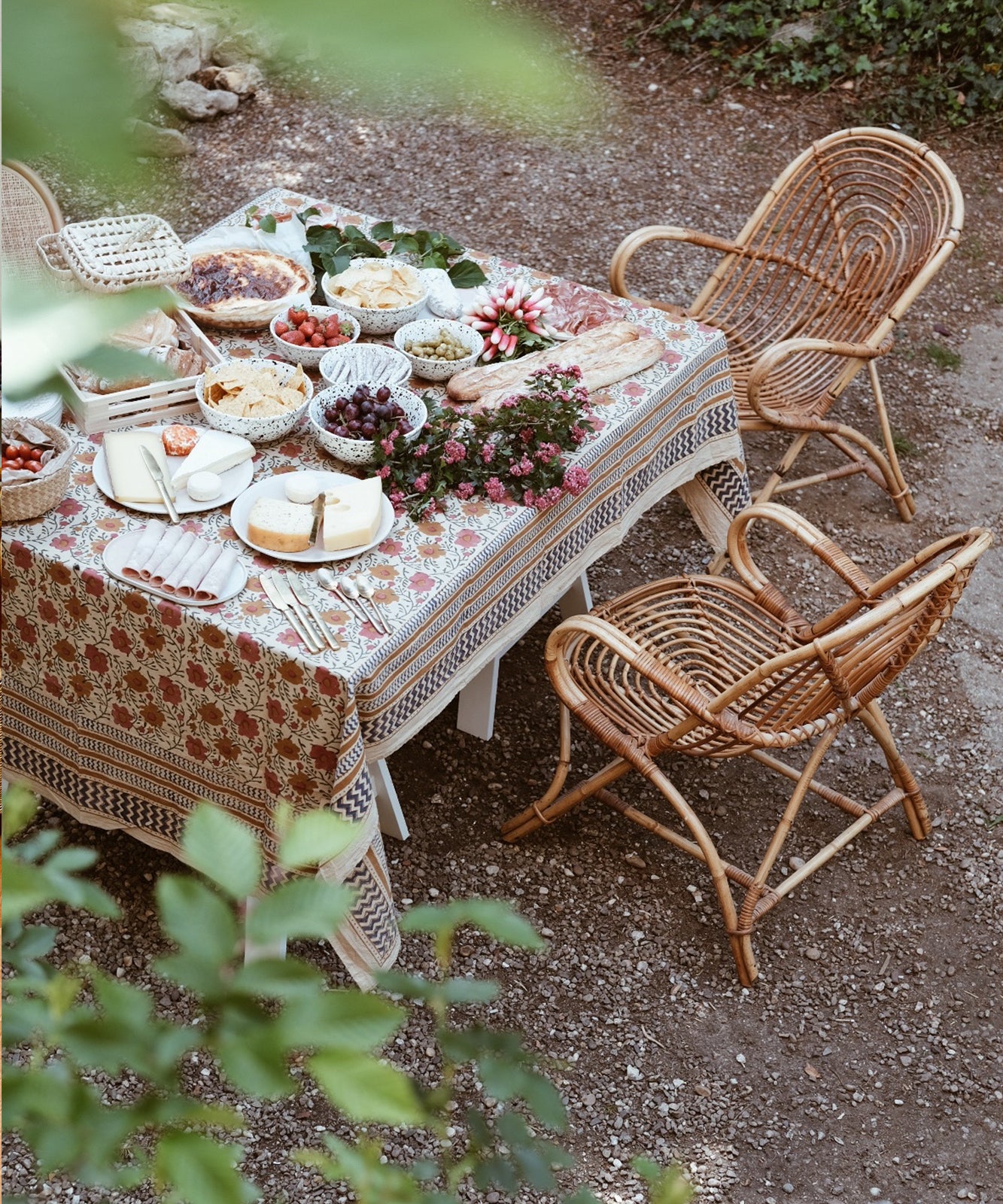 Evie Tablecloth/Throw
