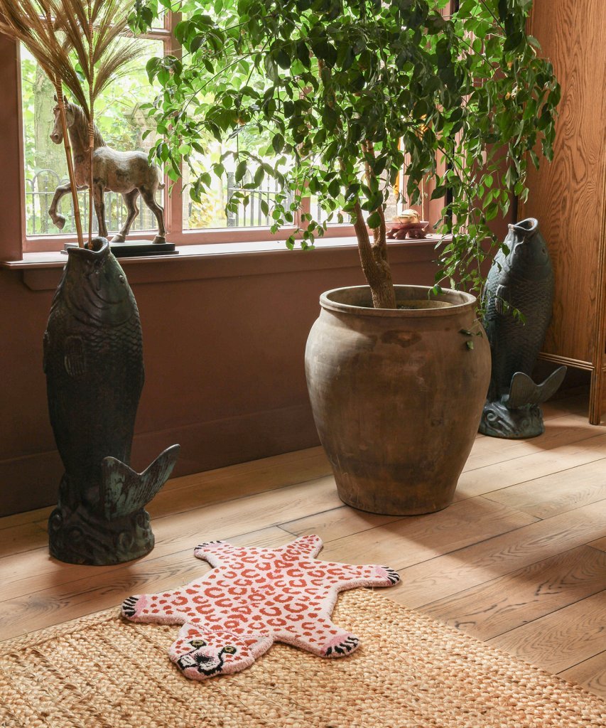 Pinky Leopard Rug small